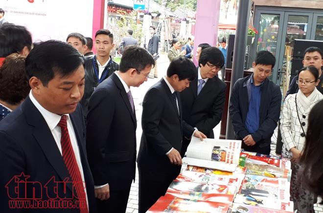 Hà Nội khai mạc Phố sách Xuân Mậu Tuất 2018 ảnh 5